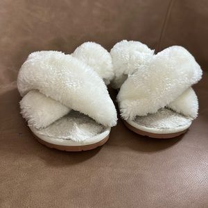 plush fuzzy slippers